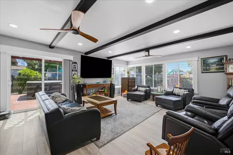 343 Arizona St, Fairfield, CA 94533