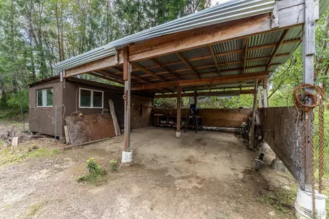 Exterior - 28655 N Highway 101 Hwy, Willits, CA 95490 photo 15 of 21