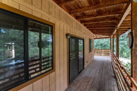 Exterior - 28655 N Highway 101 Hwy, Willits, CA 95490 photo 3 of 21