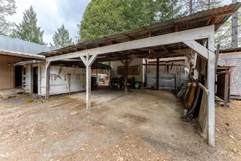 Exterior - 28655 N Highway 101 Hwy, Willits, CA 95490 photo 11 of 21