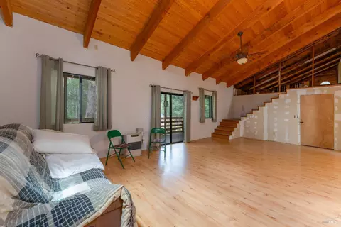 Living - 28655 N Highway 101 Hwy, Willits, CA 95490 photo 2 of 4