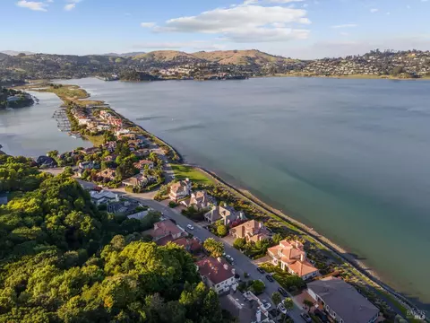 View/Area - 17 Heron Dr, Mill Valley, CA 94941 photo 11 of 11