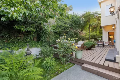 Exterior - 17 Heron Dr, Mill Valley, CA 94941 photo 7 of 9