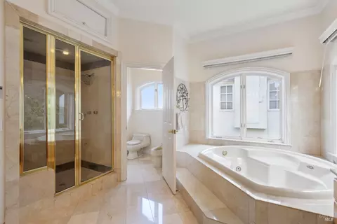 Bath - 17 Heron Dr, Mill Valley, CA 94941 photo 1 of 3