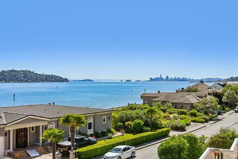 View/Area - 17 Heron Dr, Mill Valley, CA 94941 photo 3 of 11