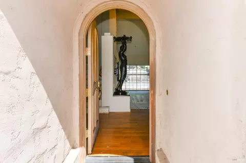 Entry Way - 26 Lloyd Ct, Napa, CA 94558 photo 1 of 3