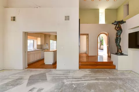 Living - 26 Lloyd Ct, Napa, CA 94558 photo 6 of 6