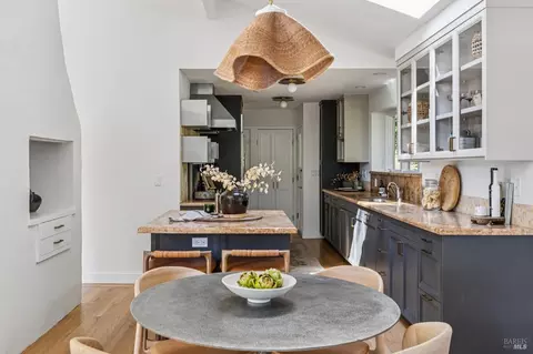Kitchen - 115 Manor Dr, Mill Valley, CA 94941 photo 1 of 8