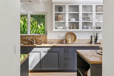Kitchen - 115 Manor Dr, Mill Valley, CA 94941 photo 7 of 8