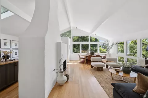 Entry Way - 115 Manor Dr, Mill Valley, CA 94941 photo 4 of 5