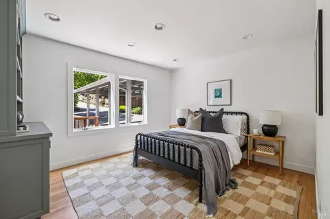 Bedroom - 115 Manor Dr, Mill Valley, CA 94941 photo 4 of 5