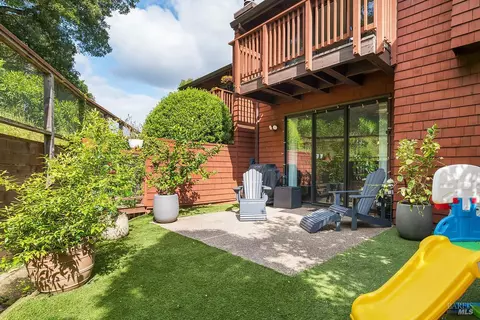 1053 Margaret Ct, Novato, CA 94947