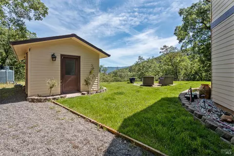 Exterior - 850 Doolan Canyon Dr, Ukiah, CA 95482 photo 6 of 7