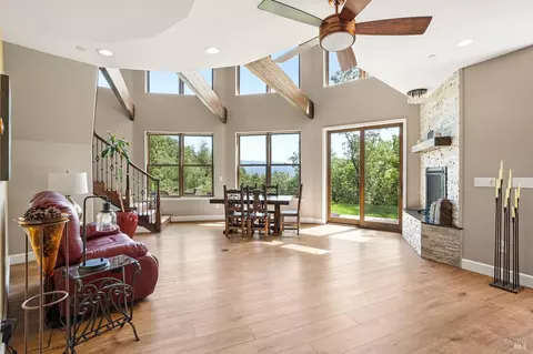 Living - 850 Doolan Canyon Dr, Ukiah, CA 95482 photo 1 of 1