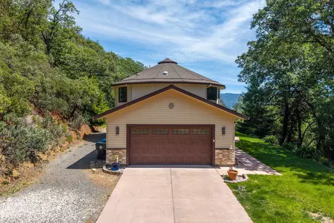850 Doolan Canyon Dr, Ukiah, CA 95482
