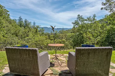 Exterior - 850 Doolan Canyon Dr, Ukiah, CA 95482 photo 4 of 7