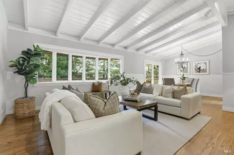 150 Tamal Vista Dr, San Rafael, CA 94901