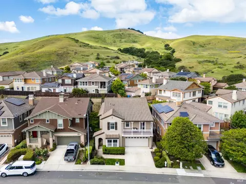 View/Area - 6671 Chalk Hill Ln, Vallejo, CA 94591 photo 1 of 9