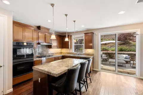Kitchen - 6671 Chalk Hill Ln, Vallejo, CA 94591 photo 2 of 8