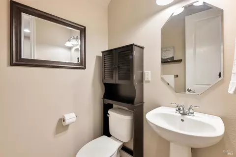 Bath - 6671 Chalk Hill Ln, Vallejo, CA 94591 photo 1 of 7