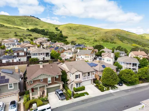 View/Area - 6671 Chalk Hill Ln, Vallejo, CA 94591 photo 2 of 9
