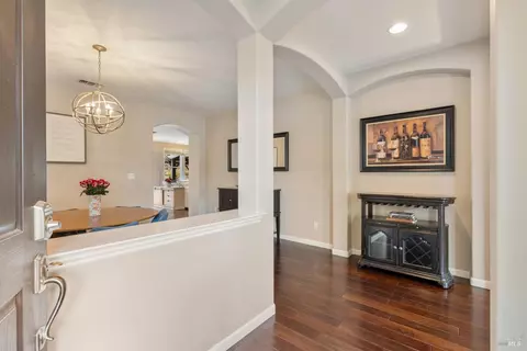 Entry Way - 6671 Chalk Hill Ln, Vallejo, CA 94591 photo 1 of 7