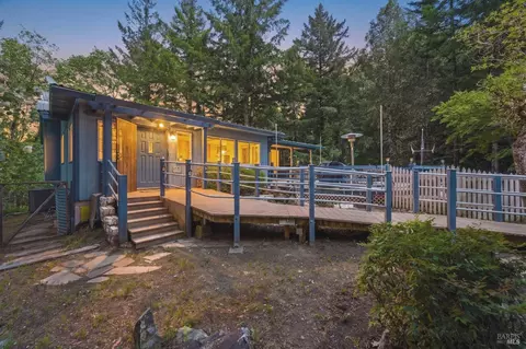 31300 Sherwood Rd, Willits, CA 95490