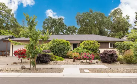 1969 Waverly St, Napa, CA 94558