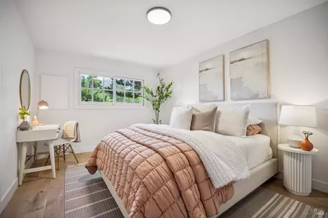 Bedroom - 606 Eucalyptus Way, Mill Valley, CA 94941 photo 2 of 6