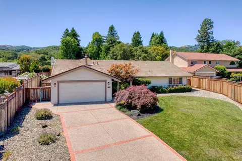 65 Vivian Ct, Novato, CA 94947