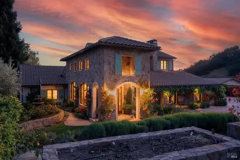 Exterior - 7035 Silverado Trl, Napa, CA 94558 photo 1 of 28