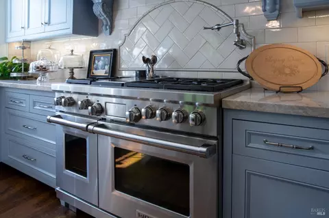 Kitchen - 7035 Silverado Trl, Napa, CA 94558 photo 4 of 8