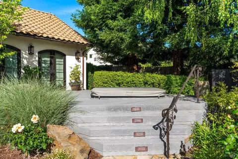 Exterior - 7035 Silverado Trl, Napa, CA 94558 photo 26 of 28