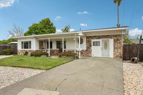 14 Margo Ct, Napa, CA 94558