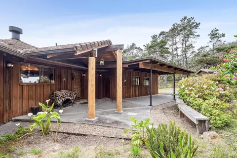 Exterior - 22100 Ninive Dr, Jenner, CA 95450 photo 12 of 14