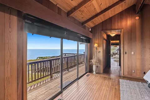 Entry Way - 22100 Ninive Dr, Jenner, CA 95450 photo 3 of 3