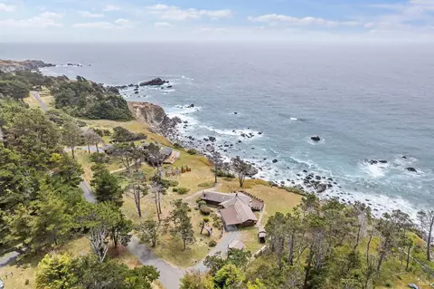 View/Area - 22100 Ninive Dr, Jenner, CA 95450 photo 1 of 8
