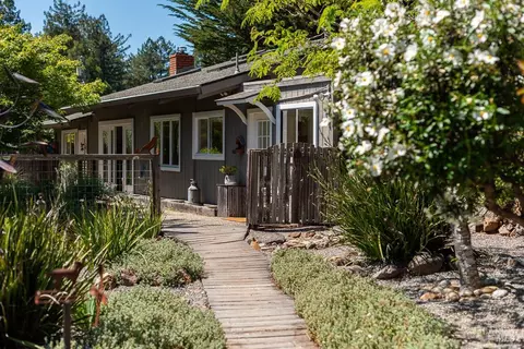 Exterior - 15555 Bittner Rd, Occidental, CA 95465 photo 2 of 23
