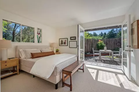 Bedroom - 15555 Bittner Rd, Occidental, CA 95465 photo 1 of 7