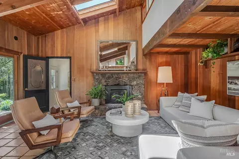 Living - 15555 Bittner Rd, Occidental, CA 95465 photo 2 of 4