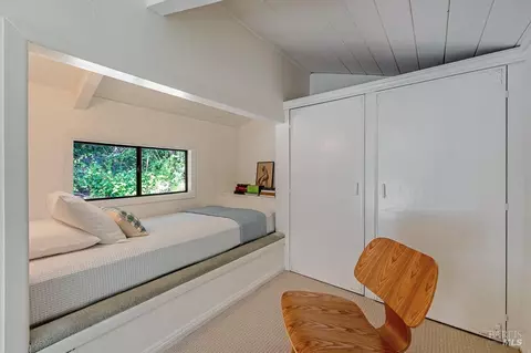 Bedroom - 15555 Bittner Rd, Occidental, CA 95465 photo 3 of 7