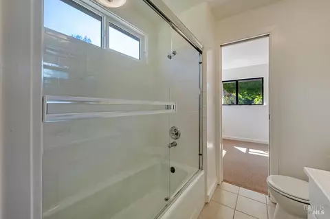 Bath - 15555 Bittner Rd, Occidental, CA 95465 photo 4 of 4