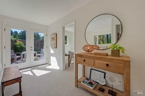 Entry Way - 15555 Bittner Rd, Occidental, CA 95465 photo 2 of 5