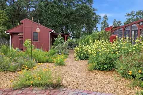 853 Cypress Ave, Novato, CA 94947