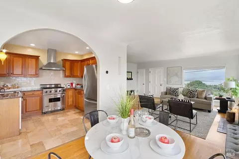 Dining - 199 Harrier Ave, Vallejo, CA 94590 photo 3 of 4