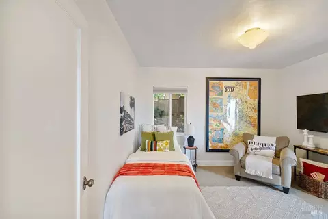 Bedroom - 199 Harrier Ave, Vallejo, CA 94590 photo 1 of 4