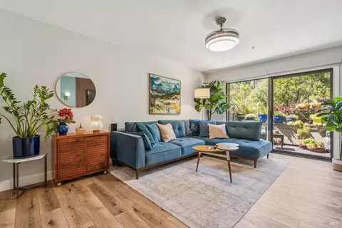 242 Sandpiper Ct, Novato, CA 94949