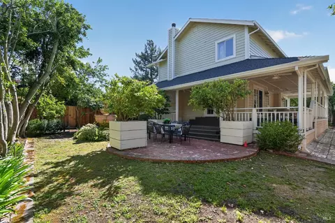 Exterior - 16 Figtree Ln, Novato, CA 94947 photo 7 of 8