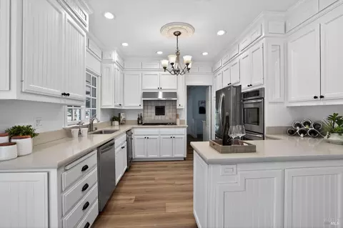 Kitchen - 16 Figtree Ln, Novato, CA 94947 photo 2 of 3