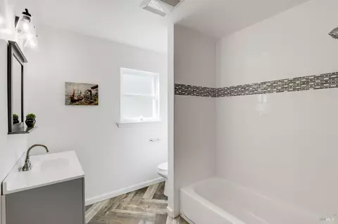 Bath - 470 E O St, Benicia, CA 94510 photo 1 of 11